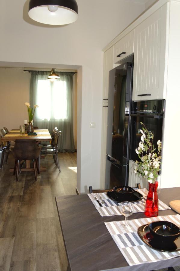 Lucas Home Lixouri Exteriör bild